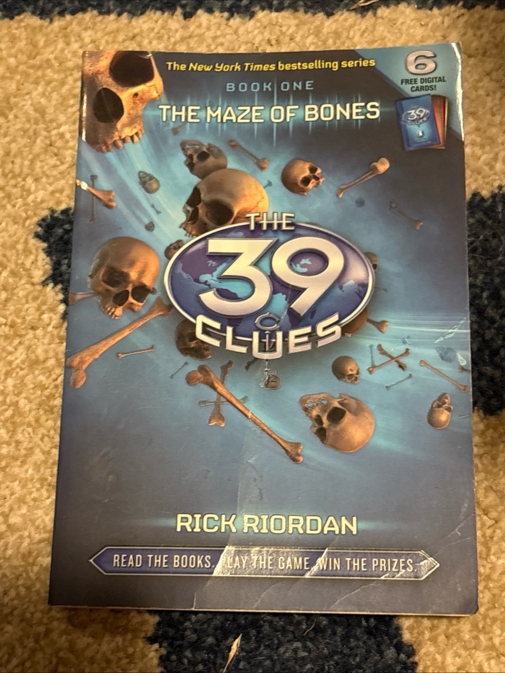 Scholastic The 39 Clues The Maze of Bones - Blue